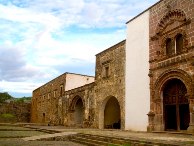 Museo del Antiguo Convento Franciscano de Santa Ana (Museo Comunitario de Tzintzuntzan)